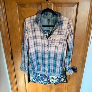 Aratta Plaid Button-Up Shirt with Floral Inner Layer